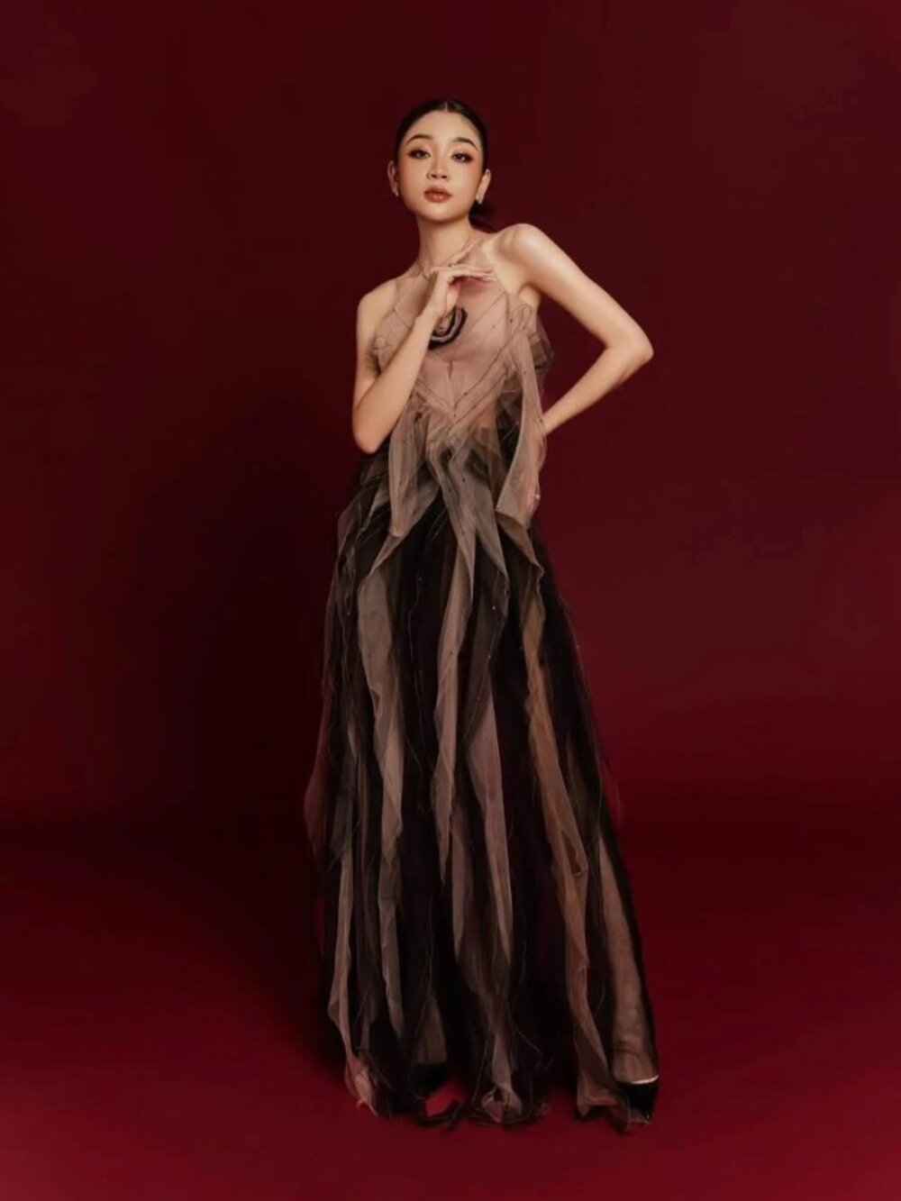 XY Bymyxy Black Nude Rose in fall dress Vietnamese